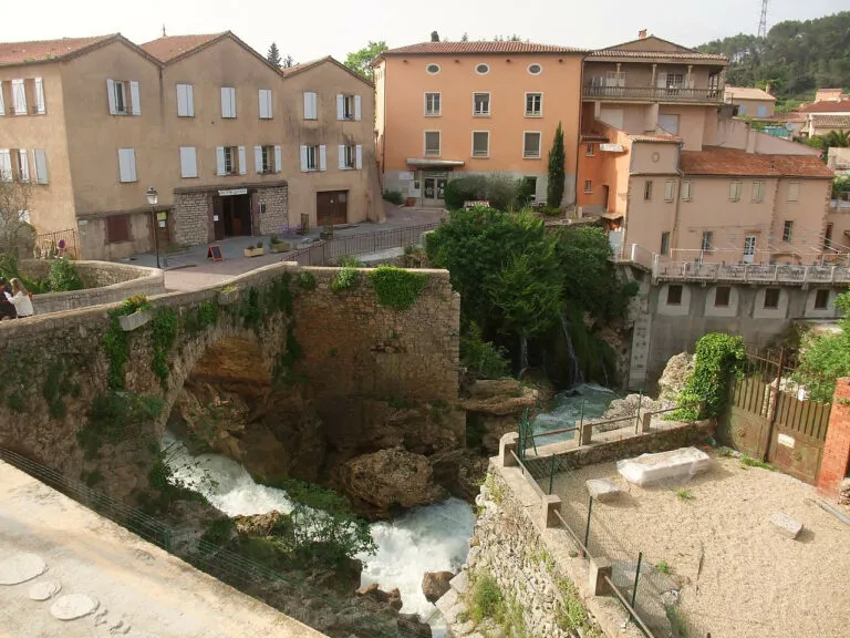 Trans-En-Provence (83720)